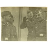 Luftwaffe Flak mannen. IJzeren kruis en Flakkampfabzeichen
